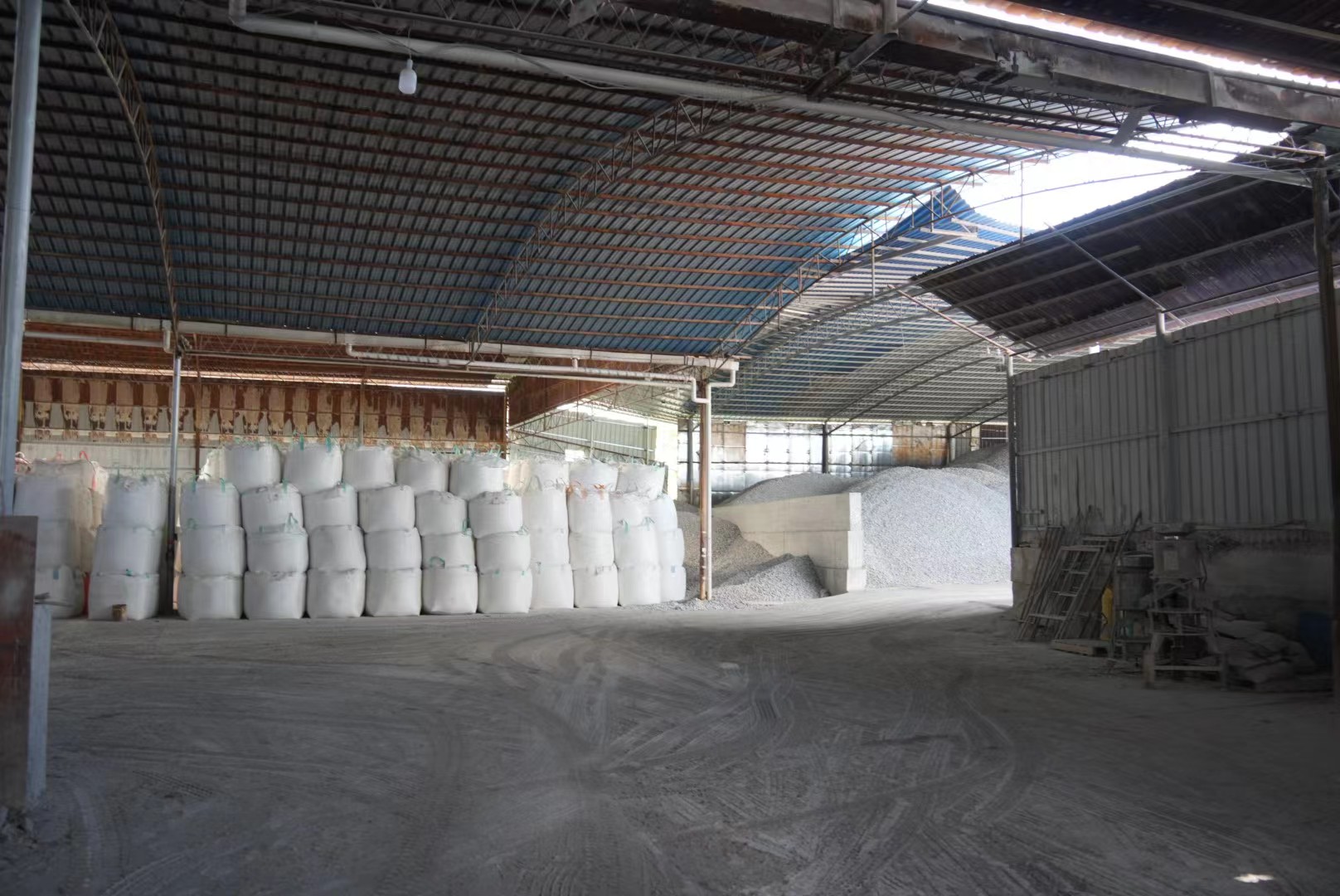 Low iron dolomite